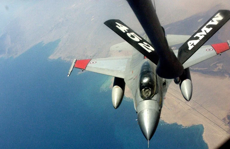 L&rsquo;arsenal américain de l&rsquo;Égypte : F-16, Abrams et Apache
