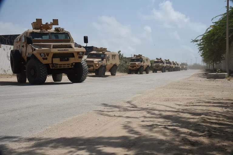 Otokar Cobra II, Arquus Bastion ou NORINCO VN4 : trois blindés légers 4×4 comparés pour les forces africaines