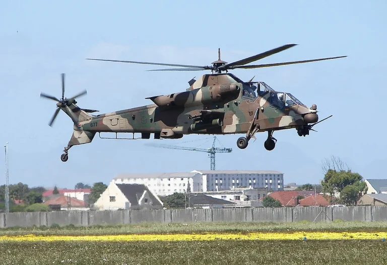 Rooivalk contre Mi-24/Mi-35 : les hélicoptères d&rsquo;attaque comparés en Afrique