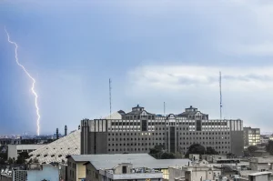Irão: parlamento confirma Mehrdad Akhlaghi Ketabchi, veterano da indústria de mísseis, como ministro da Defesa