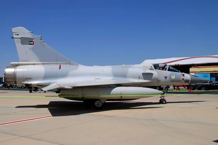 Le Maroc et les Émirats Arabes Unis Renforcent leurs Liens Militaires Alors que l&rsquo;Algérie Rompt avec Abou Dabi