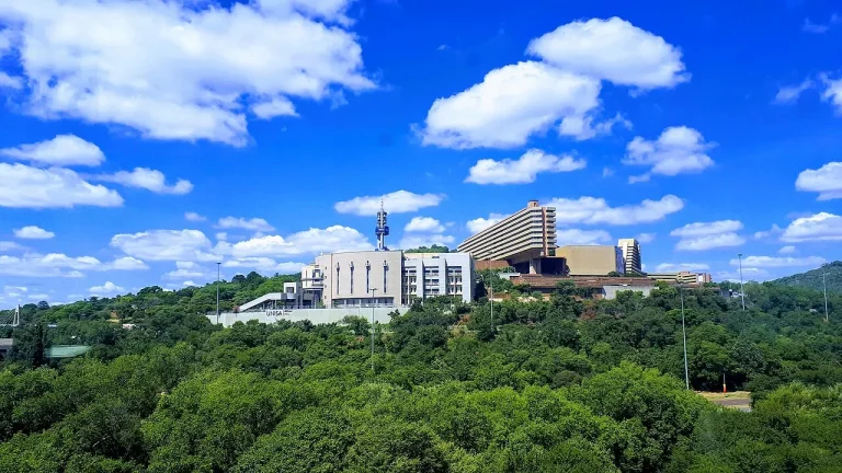 Armscor and Unisa Sign MoU to Build Cyber-Defence Skills Pipeline